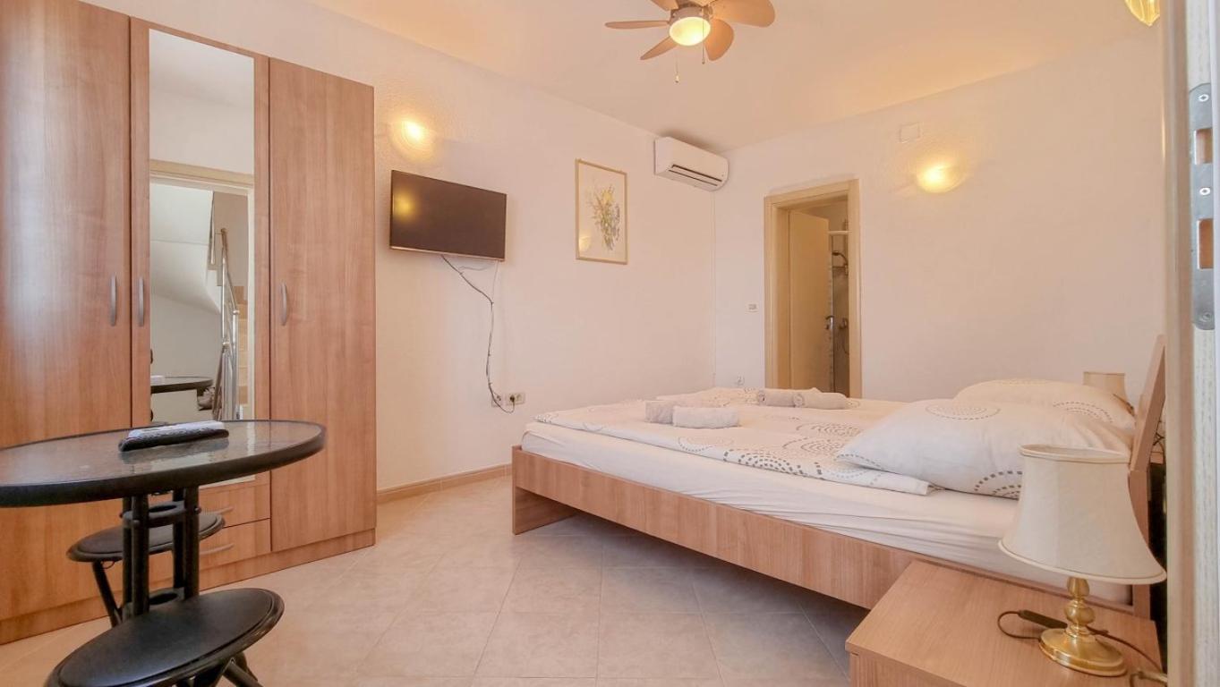 Lucijana Guest House Novigrad Istria Extérieur photo